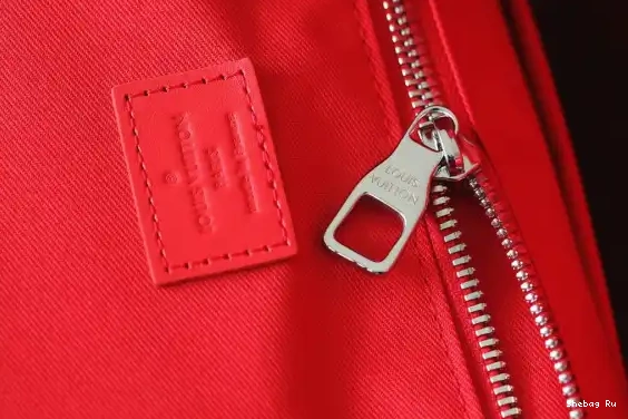 VUITTON MM LOUIS CHRISTOPHER 0522
